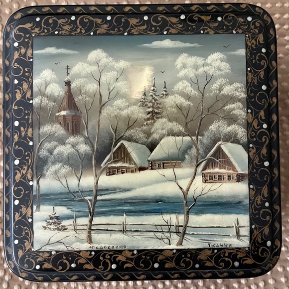 Rare Vtg USSR Russian FEDOSKINO Hand Painted Lacquer Wooden Box Signed by Artist - Picture 7 of 9